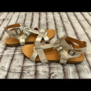 PENDING***Size 8 Kork-Ease Gold Sandals